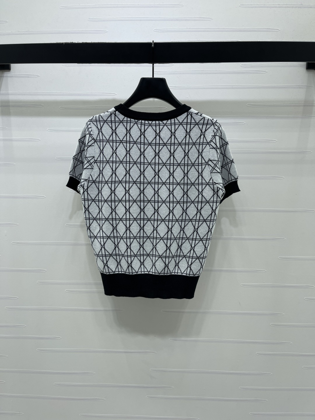 Women's short sleeves
